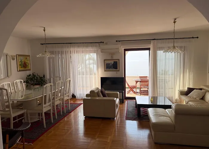 Paula Apartment *